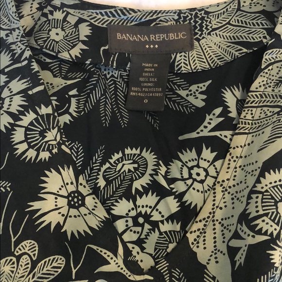 Banana Republic silk dress. EUC! Size 0 - Picture 4 of 4